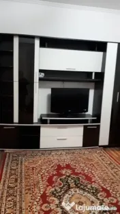 Apartament o camera de vanzare in zona Sagului
