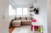 Apartament 3 camere, 2 balcoane, 73 mp suprafata totala, str 