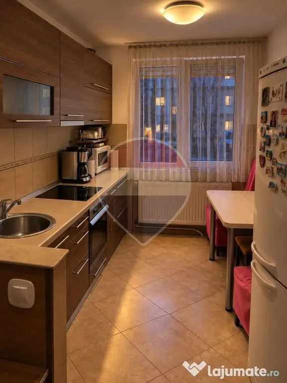 Apartament 3 camere parter zona Rogerius Aluminei - Oradea (Bihor)