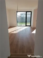 DUPLEX IN ZONA CENTRALA - ASFALT - GATA DE MUTAT