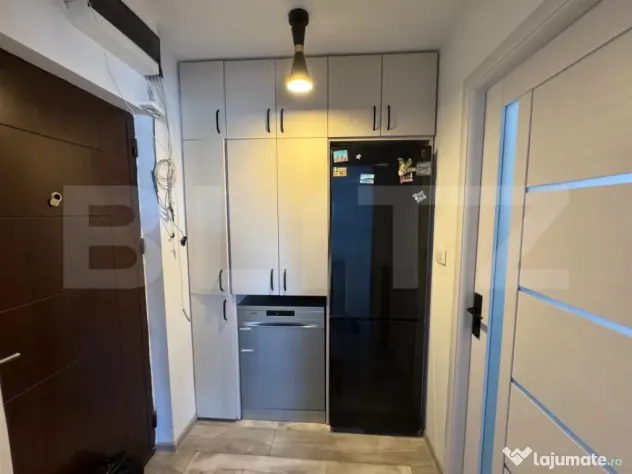 Apartament 2 camere decomandat, RENOVAT CAPITAL priveliște - Craiova (Dolj)