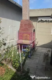 Casa, 5 camere si curte, locatie centrala in Pantelimon, Ilfov 