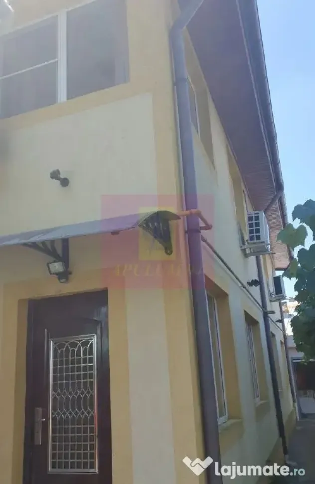Casa, 5 camere si curte, locatie centrala in Pantelimon, Ilfov - Pantelimon (Bucuresti-Ilfov)