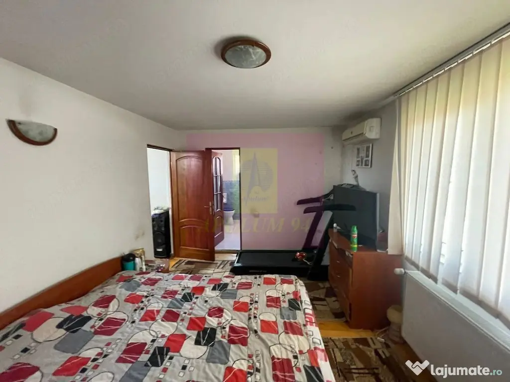 Casa, 5 camere si curte, locatie centrala in Pantelimon, Ilfov - Pantelimon (Bucuresti-Ilfov)