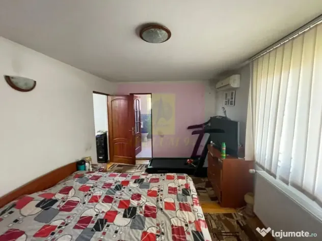 Casa, 5 camere si curte, locatie centrala in Pantelimon, Ilfov - Pantelimon (Bucuresti-Ilfov)