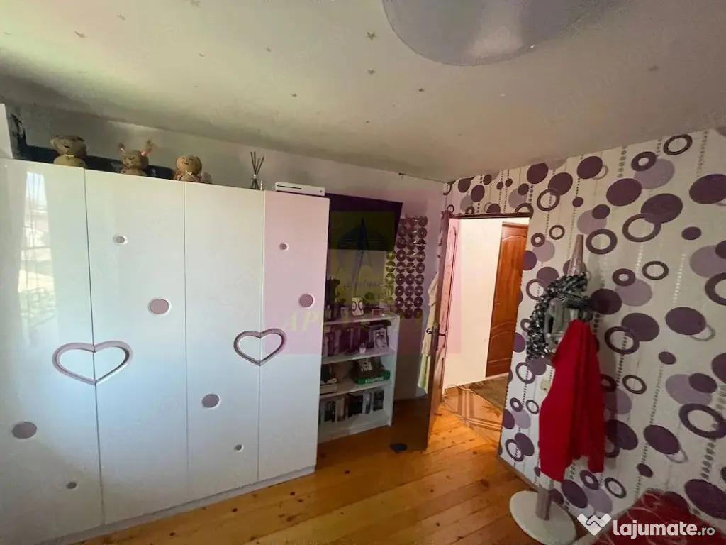 Casa, 5 camere si curte, locatie centrala in Pantelimon, Ilfov - Pantelimon (Bucuresti-Ilfov)