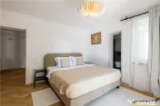 FILM! Vila de poveste, in centrul Brasovului, pe Drumul Ceta