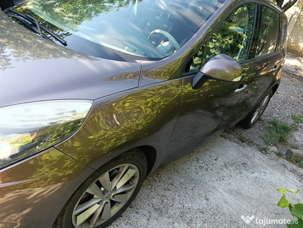 Vând Renault scenic 3