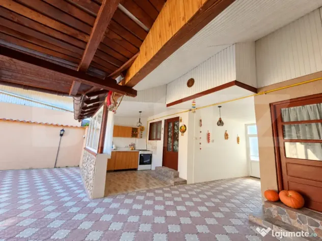 Casa de vanzare, 91 mp, teren 1.128 mp, zona Ghirdoveni - Ghirdoveni (Dambovita)