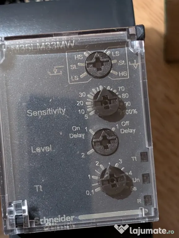 Releu nivel Schneider Electric RM35LM33MW - Nou în cutie