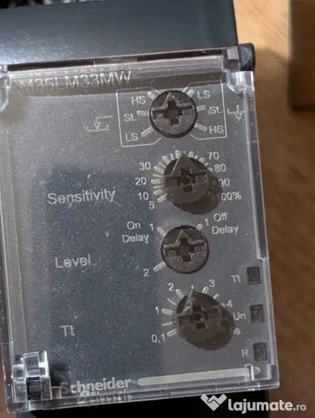 Releu nivel Schneider Electric RM35LM33MW - Nou în cutie