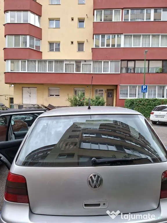 Vând Golf 4 6700 RON