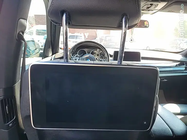 Vând BMW X5 2018 Plug-in Hybrid xDrive Pachet M Trapă Tablete spate Soft Close