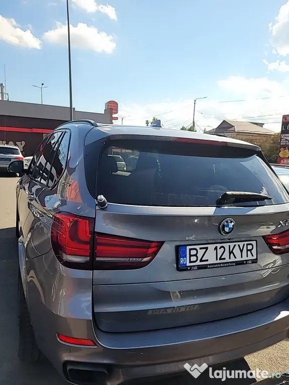 Vând BMW X5 2018 Plug-in Hybrid xDrive Pachet M Trapă Tablete spate Soft Close