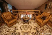 Casă / Vilă cu 7 camere de vânzare 