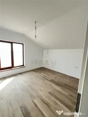 Giroc - Duplex despartit prin carport - 4 Camere - 2 Bai - Z 