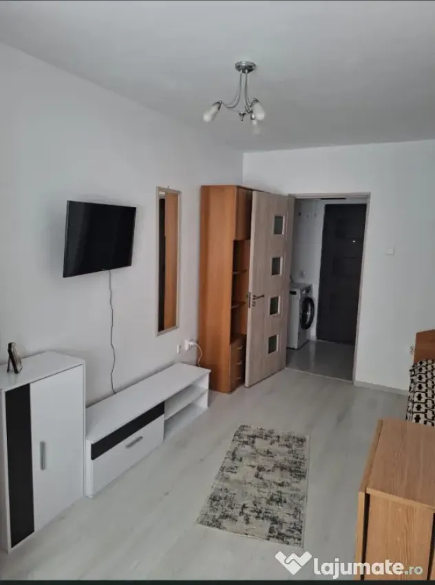 Garsoniersa de inchiriat