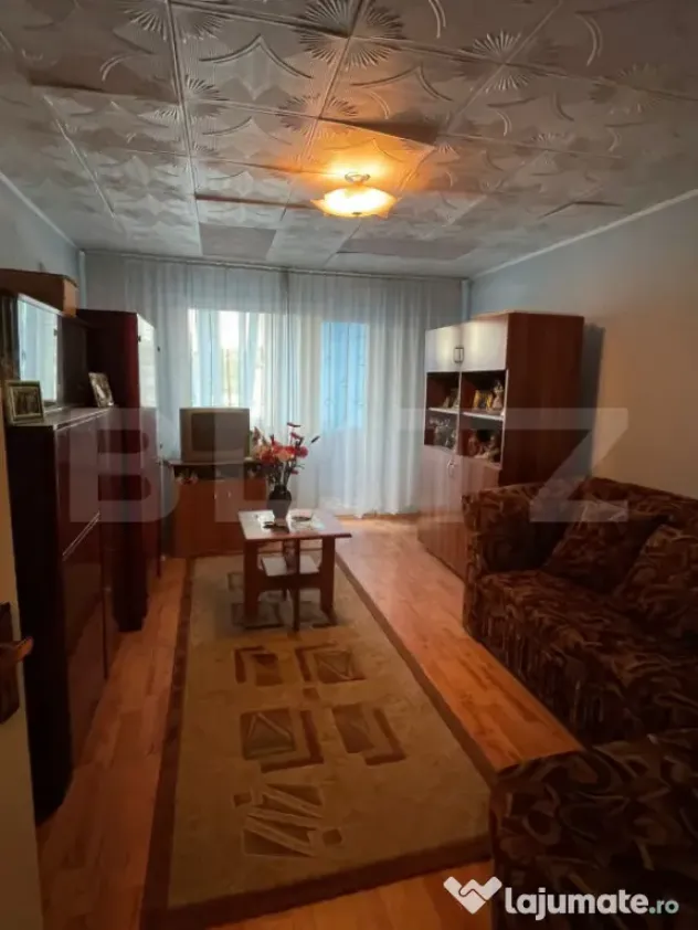 Apartament 2 camere decomandat- Bulevardul Dacia - Hunedoara (Hunedoara)