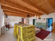 Casă cu teren 1000 mp, 4 dormitoare, 4 băi – Râpaș, Hu