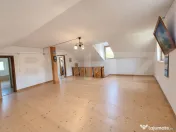 Casă cu teren 1000 mp, 4 dormitoare, 4 băi – Râpaș, Hu