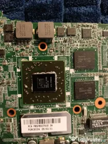 Placa de baza laptop cu procesor și placa video ATI