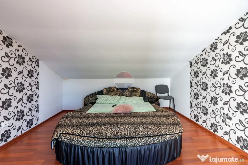 Casă / Vilă cu 6 camere de vânzare, Giurgiu, Crevedia mare - Crevedia Mare (Giurgiu)
