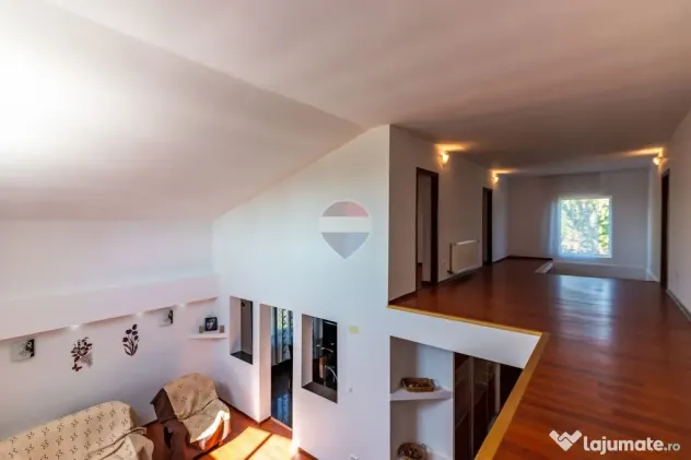 Casă / Vilă cu 6 camere de vânzare, Giurgiu, Crevedia mare - Crevedia Mare (Giurgiu)