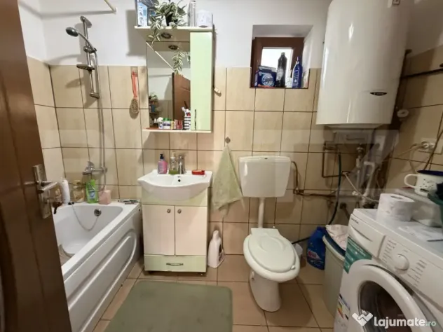 Casă cu 2 camere si un teren de 1600 mp - Ciumarna (Salaj)
