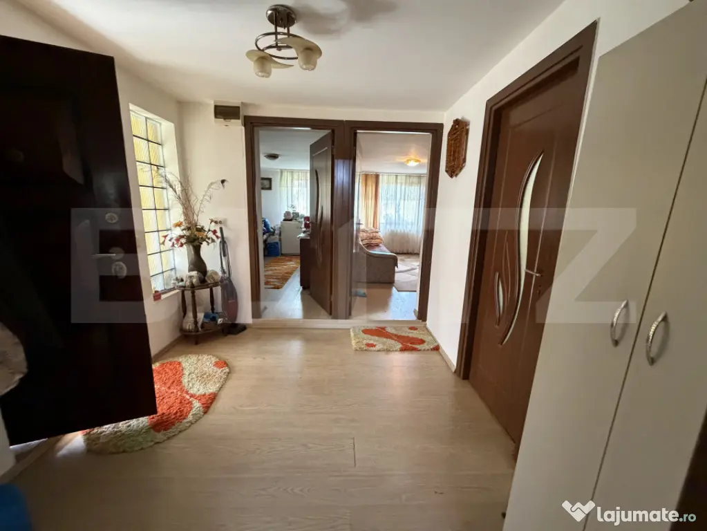 Casă cu 2 camere si un teren de 1600 mp - Ciumarna (Salaj)