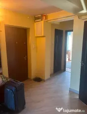 Apartament Cu 3 Camere Decomandate Zona George Enescu 