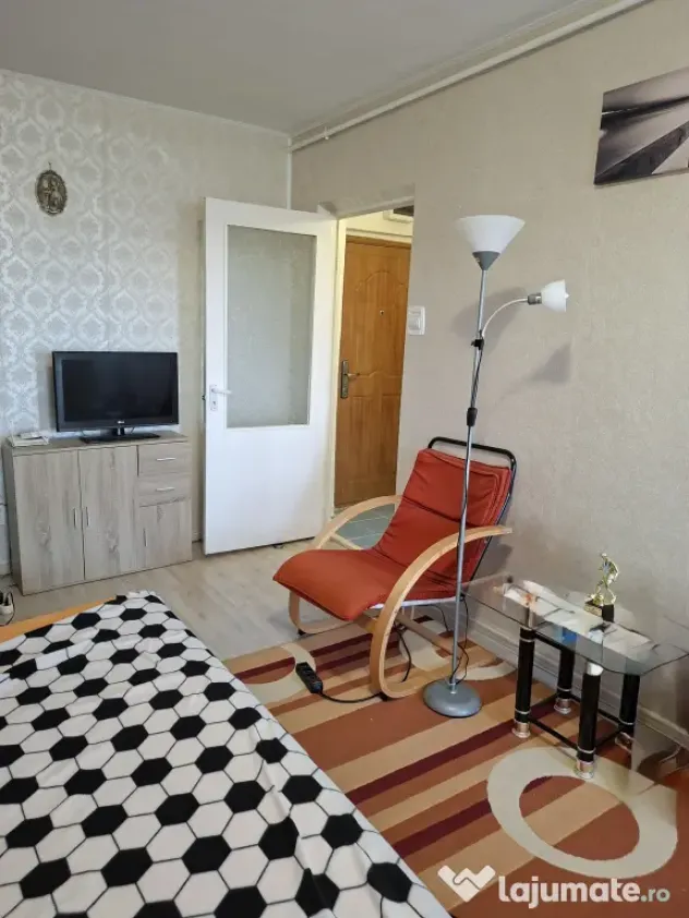 Vanzare garsoniera Vasile Aron