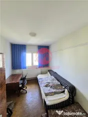 Apartament 3 Camere, Decomandat, Zona Km 4-5 