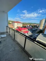Apartament 3 camere ,72 mp, pet friendly, zona Big 