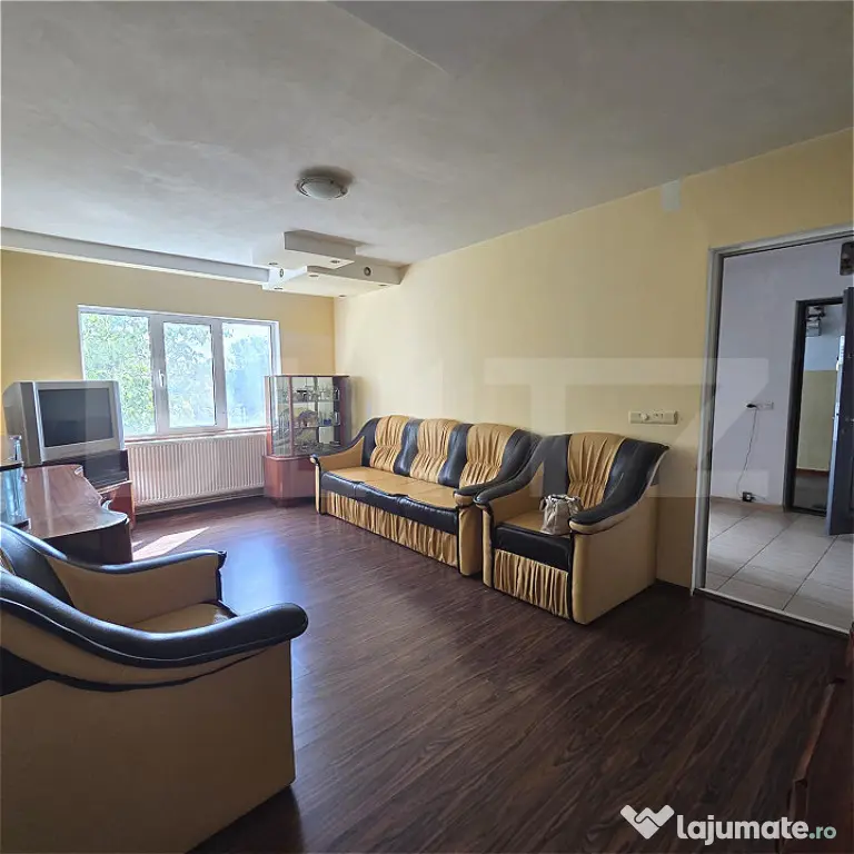 3 camere în Micro 16 – 68 mp, garaj propriu și o boxă c - Galati (Galati)
