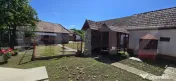 Proprietate cu 2 Case și Anexe, Teren 3.398 mp – Deaj