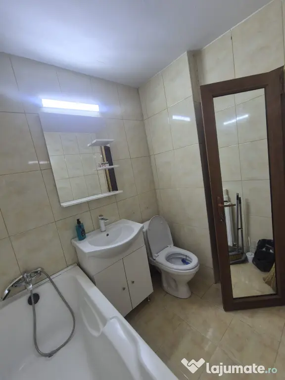 Apartament in zona ORIZONT BAZAR 2 camere