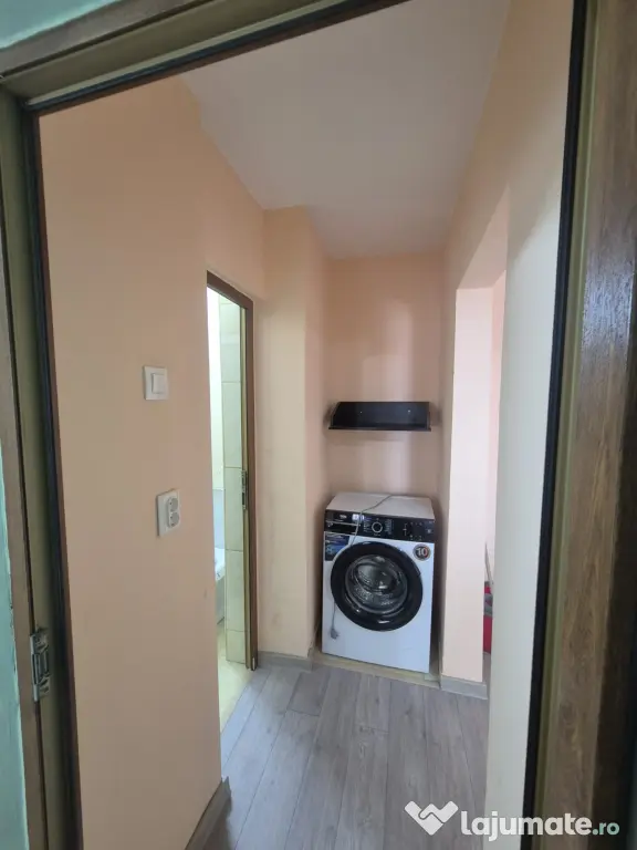 Apartament in zona ORIZONT BAZAR 2 camere