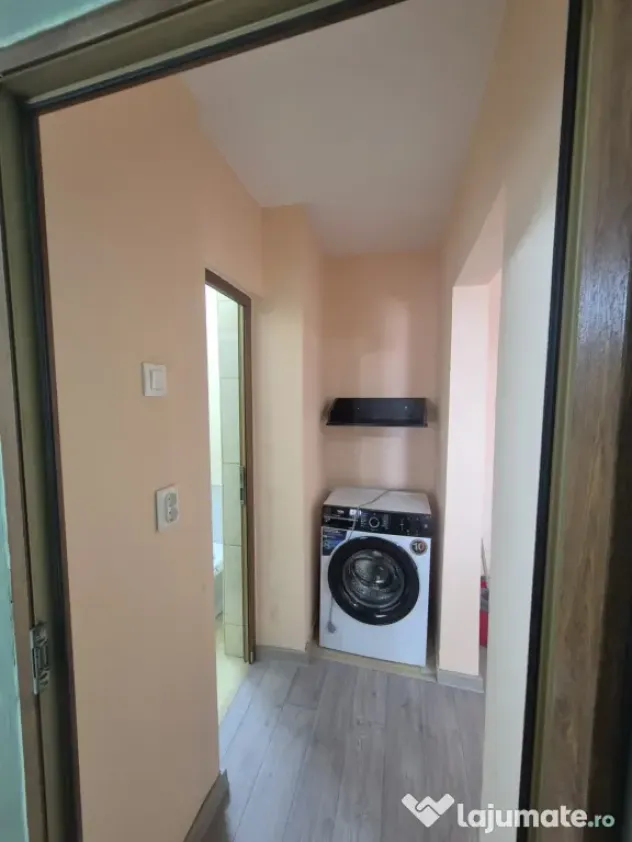 Apartament in zona ORIZONT BAZAR 2 camere