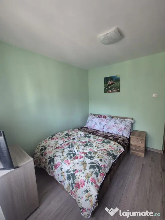 Apartament in zona ORIZONT BAZAR 2 camere