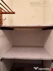 Apartament 2 camere, decomandat, cu parcare, etaj intermedia 
