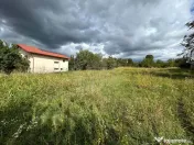 TEREN INTRAVILAN// PAULESTI 