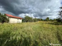 TEREN INTRAVILAN// PAULESTI
