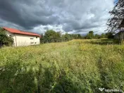 TEREN INTRAVILAN// PAULESTI 