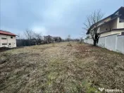 TEREN INTRAVILAN// PAULESTI 