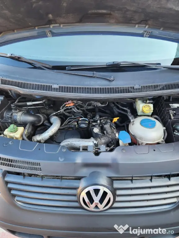 Vând Volkswagen T5, an 2008, motor 2.5 TDI Diesel, 7+1locuri