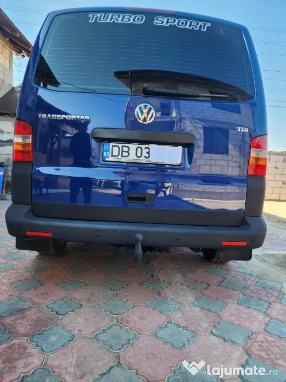 Vând Volkswagen T5, an 2008, motor 2.5 TDI Diesel, 7+1locuri