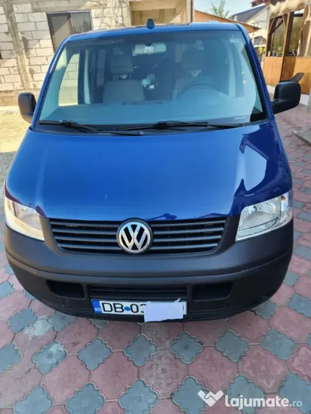 Vând Volkswagen T5, an 2008, motor 2.5 TDI Diesel, 7+1locuri