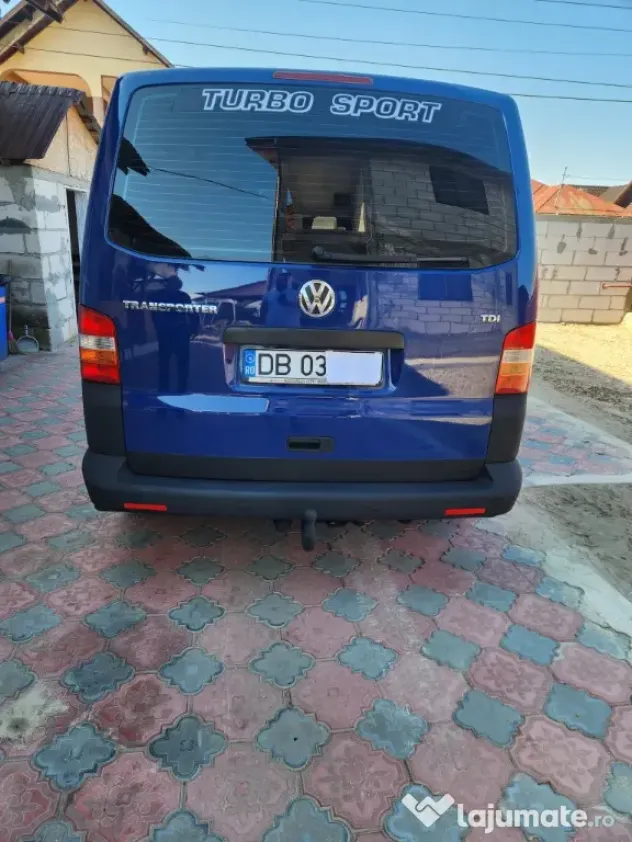 Vând Volkswagen T5, an 2008, motor 2.5 TDI Diesel, 7+1locuri