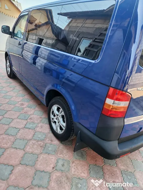 Vând Volkswagen T5, an 2008, motor 2.5 TDI Diesel, 7+1locuri