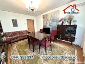 3 camere la preț de 2! Apartament decomandat, Str. Miron Costin!CE1822 